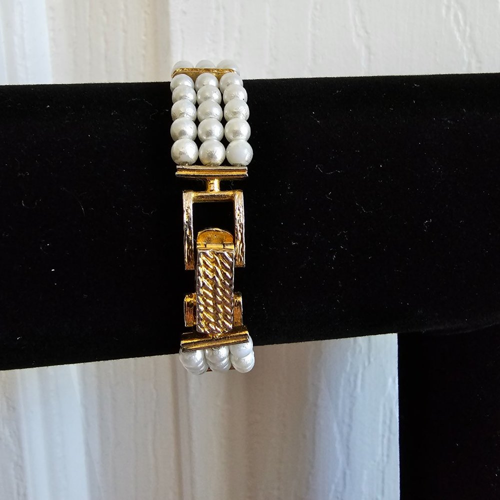 Eastman Quartz Gold Tone Pearl Rhinestone Watch - Picture 4 of 16